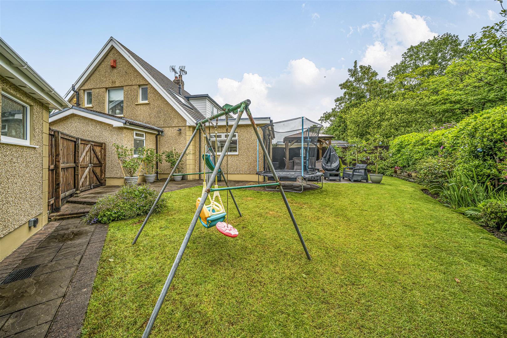 Woodfield Avenue, Pontlliw, Swansea, SA4 9EQ